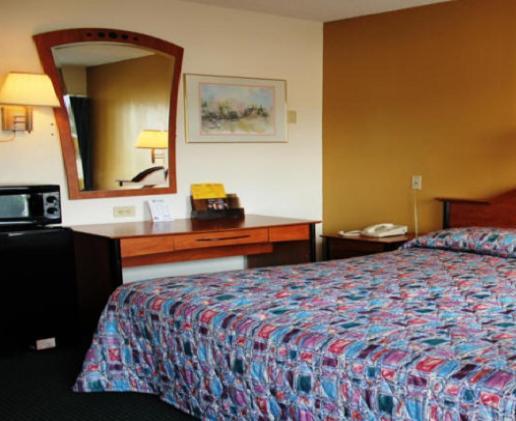 Speedway Inn Bristol Room photo